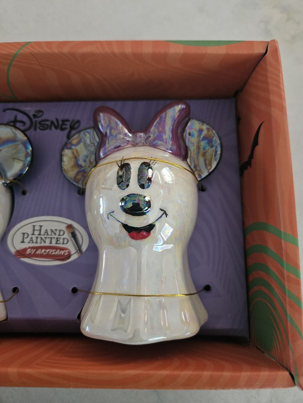 Disney Mickey/ Minnie Salt/Pepper Shakers - Picture 6 of 8